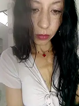 you yuyuu online show from 10-27-25, 04:19