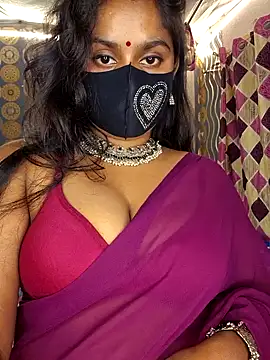 Sweet-Maddlina online show from 10-22-25, 03:28