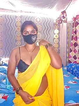 Sweet-Maddlina online show from 10-30-25, 04:00