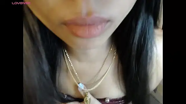 Snapshot of Maria_stella chatting on 07-12-26, 01:45 Maria stella online show from 07-12-26, 01:45