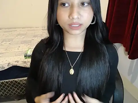 Snapshot of Maria_stella chatting on 05-12-26, 02:12 Maria stella online show from 05-12-26, 02:12