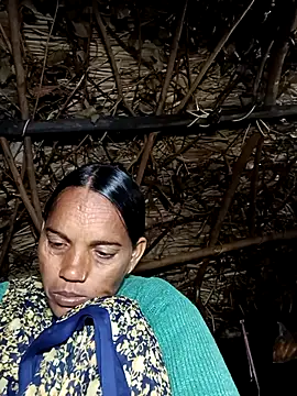 Cutsedi3 online show from 11-18-25, 09:40