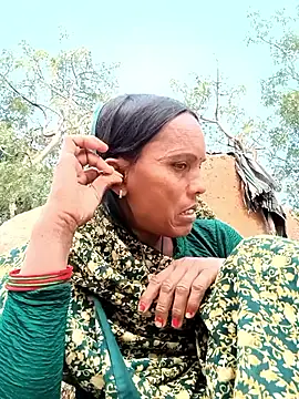 Cutsedi3 online show from 11-15-25, 10:52