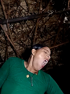 Cutsedi3 online show from 11-02-25, 09:42