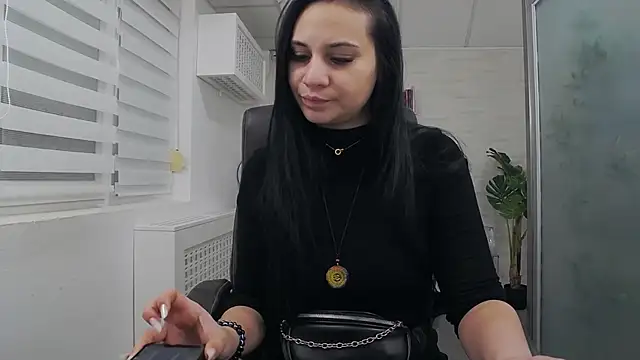 YaraXCox online show from 02-19-26, 03:47