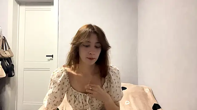 WildPeachh online show from 11-04-25, 07:06