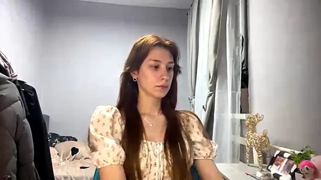 WildPeachh online show from 11-17-25, 07:07