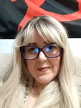 Amelialove42 online show from 01-10-26, 06:47