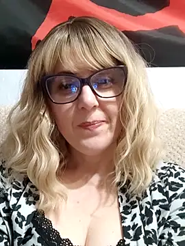 Amelialove42 online show from 03-17-26, 07:28