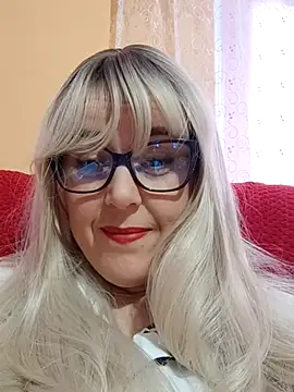 Amelialove42 online show from 11-12-25, 09:13