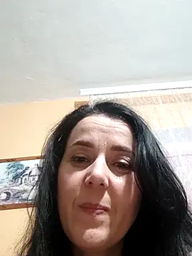 Snapshot of Amelialove42 chatting on 10-17-25, 06:53 Amelialove42 online show from 10-17-25, 06:53