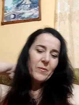 Snapshot of Amelialove42 chatting on 10-14-25, 04:07 Amelialove42 online show from 10-14-25, 04:07
