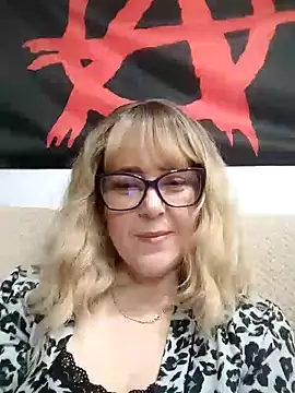 Amelialove42 online show from 02-14-26, 07:36