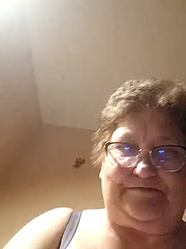 Snapshot of Katherine735 chatting on 05-24-26, 06:30 Katherine735 online show from 05-24-26, 06:30