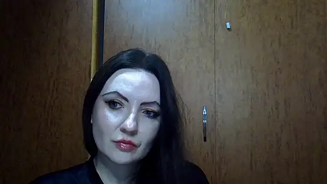 Snapshot of Kalorinn chatting on 02-21-26, 01:13 Kalorinn online show from 02-21-26, 01:13