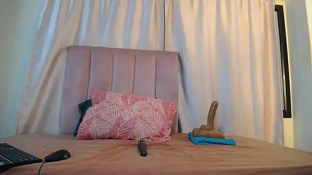 Kelly-001 online show from 04-18-26, 03:42