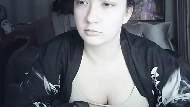 MoodieMira online show from 06-27-26, 05:08