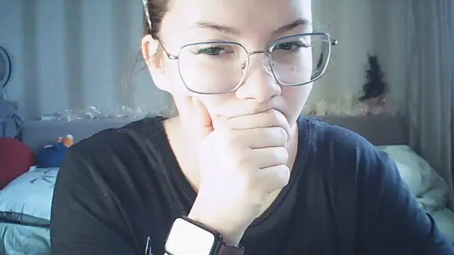 MoodieMira online show from 02-09-26, 01:20