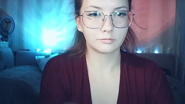 MoodieMira online show from 02-28-26, 07:46