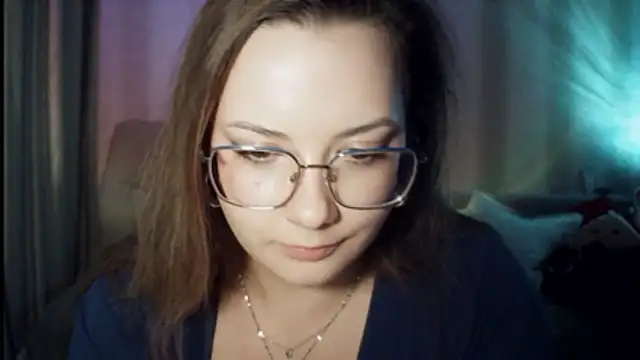 MoodieMira online show from 04-24-26, 10:45