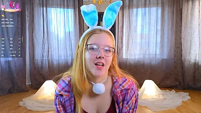 AlinaAldrete online show from 10-25-25, 08:13