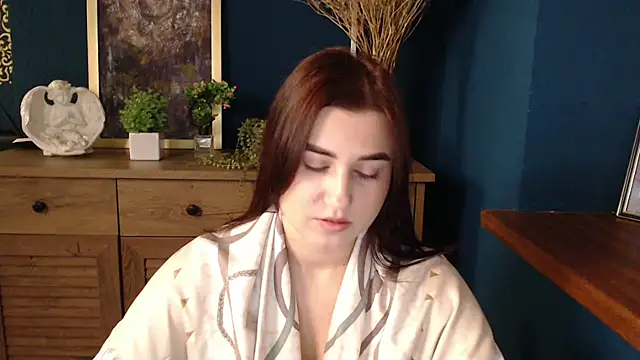 Flower mary online show from 10-27-25, 07:31