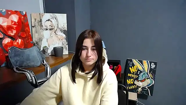 Flower mary online show from 10-17-25, 07:22