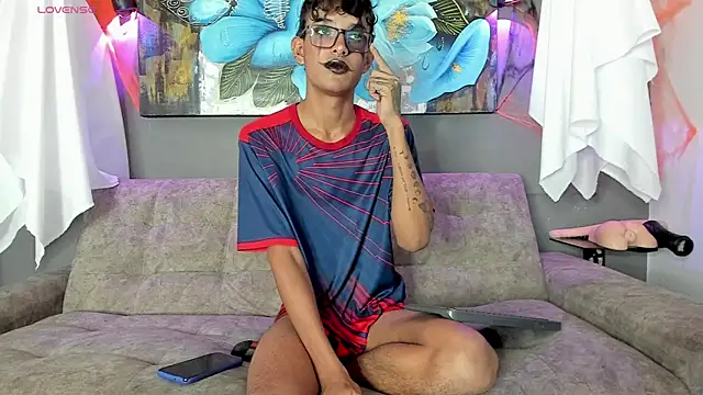Snapshot of Zaid-Gadiel chatting on 10-19-25, 02:36 Zaid-Gadiel online show from 10-19-25, 02:36