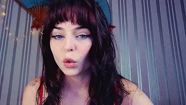 ArianaLight online show from 07-18-26, 05:21