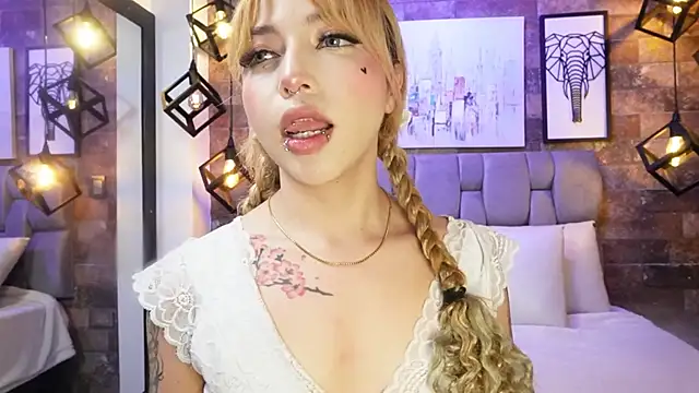 Sophia Bellucci online show from 11-27-25, 12:27