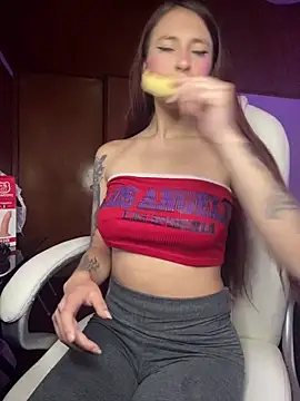 Im scarlett18 online show from 11-26-25, 10:32