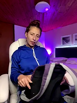 Snapshot of Im_scarlett18 chatting on 10-28-25, 07:02 Im scarlett18 online show from 10-28-25, 07:02