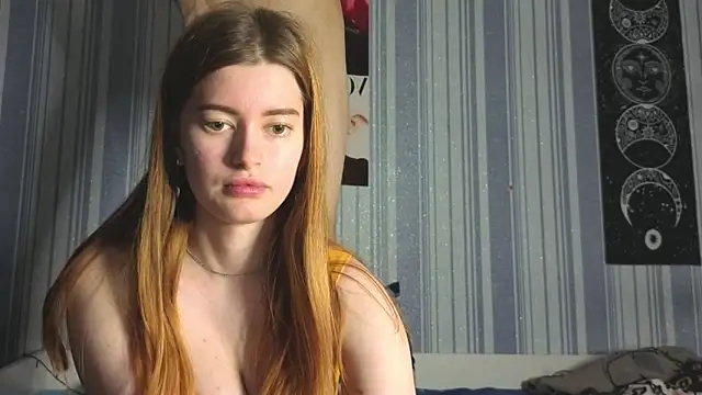 EmiliaCouple online show from 04-19-26, 04:30