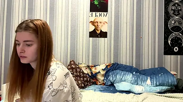 EmiliaCouple online show from 03-29-26, 05:47