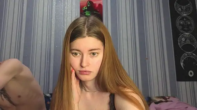 EmiliaCouple online show from 05-03-26, 04:54