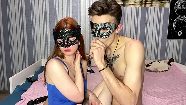 EmiliaCouple online show from 01-11-26, 02:24