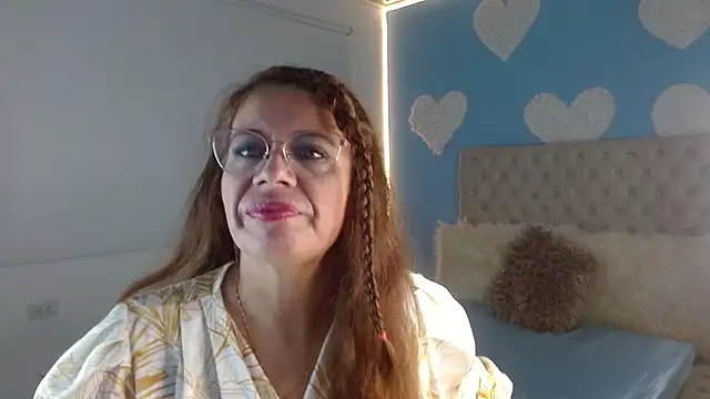 Snapshot of channelsmith_55 chatting on 04-18-26, 01:57 channelsmith 55 online show from 04-18-26, 01:57