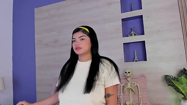 Britanny 88 online show from 10-18-25, 01:46