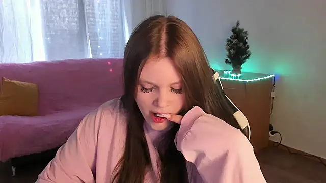 Musegirl online show from 02-06-26, 08:54