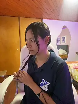 Ninfa pink online show from 11-28-25, 09:09