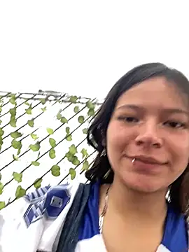 Snapshot of Ninfa_pink chatting on 10-11-25, 03:24 Ninfa pink online show from 10-11-25, 03:24
