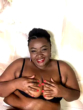Snapshot of Candy_Brown69 chatting on 10-15-25, 12:13 Candy Brown69 online show from 10-15-25, 12:13