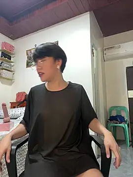 Snapshot of Keyka15 chatting on 02-02-26, 01:43 Keyka15 online show from 02-02-26, 01:43