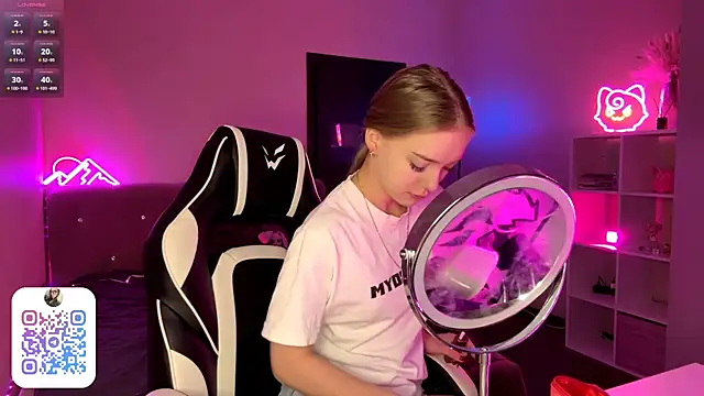 EvaPeace online show from 03-02-26, 08:27