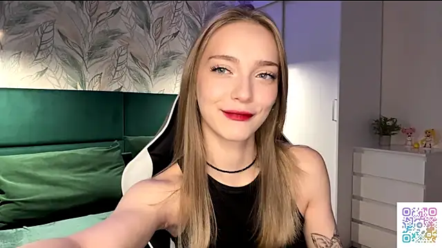 EvaPeace online show from 10-26-25, 04:29