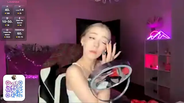 EvaPeace online show from 02-02-26, 07:13