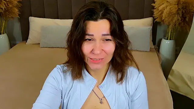 EdenSolis online show from 04-14-26, 07:02