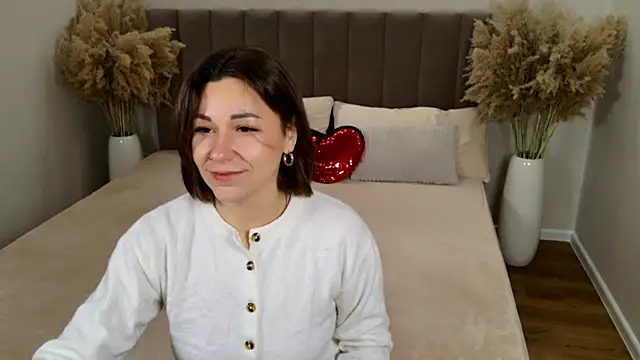 EdenSolis online show from 11-16-25, 09:03