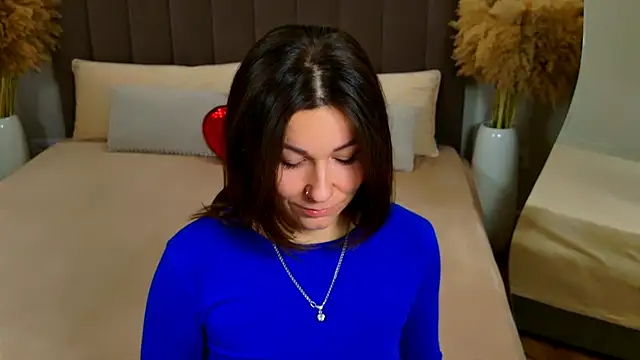 EdenSolis online show from 04-15-26, 09:26