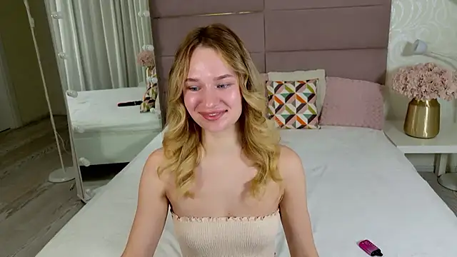 IndieMoon online show from 01-12-26, 07:42